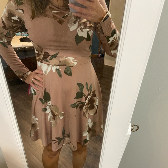 Perfect fall dress - Picture 2 of 2